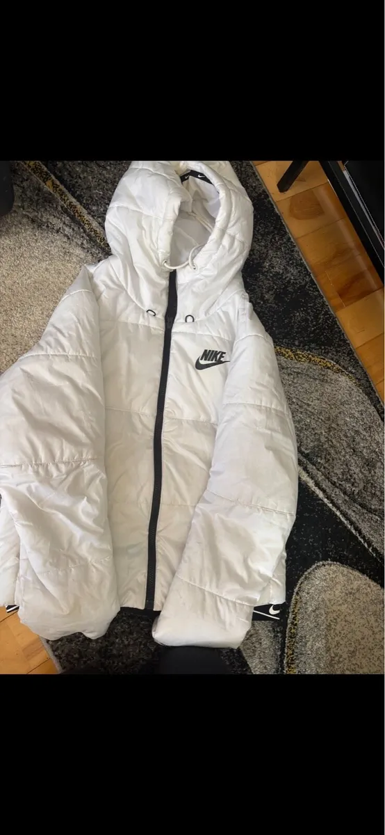 Nike jacket - Image 1