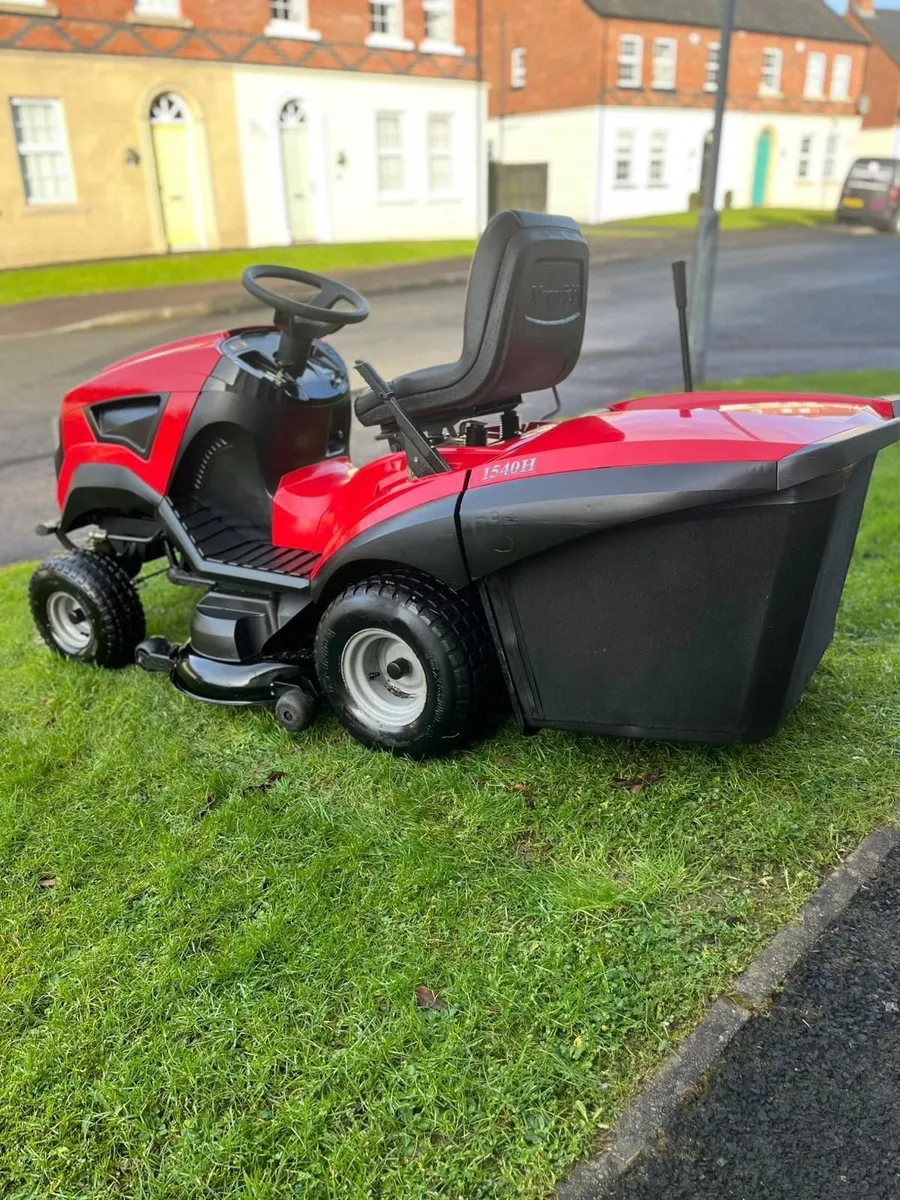 Mountfield ride on lawnmower - Image 4