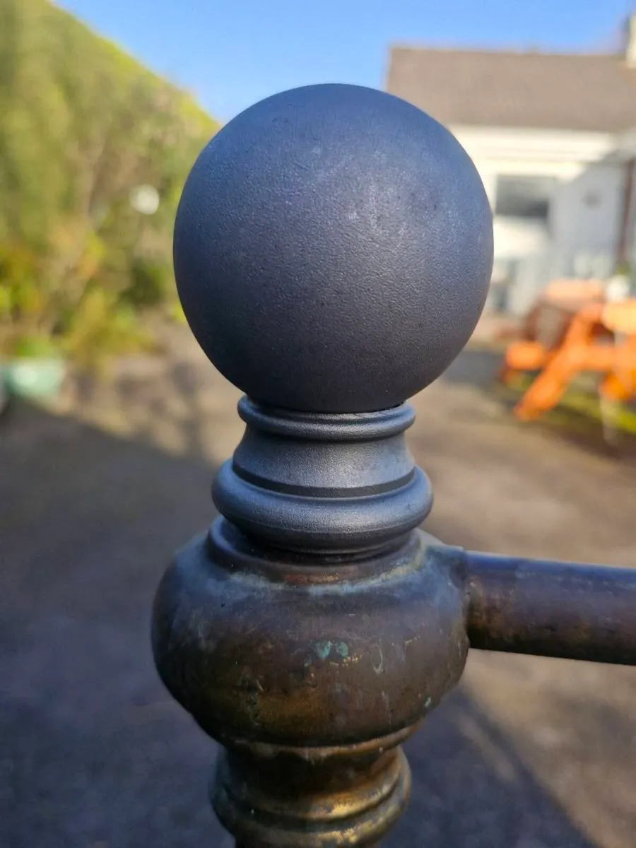 Old Iron Bed - Image 1