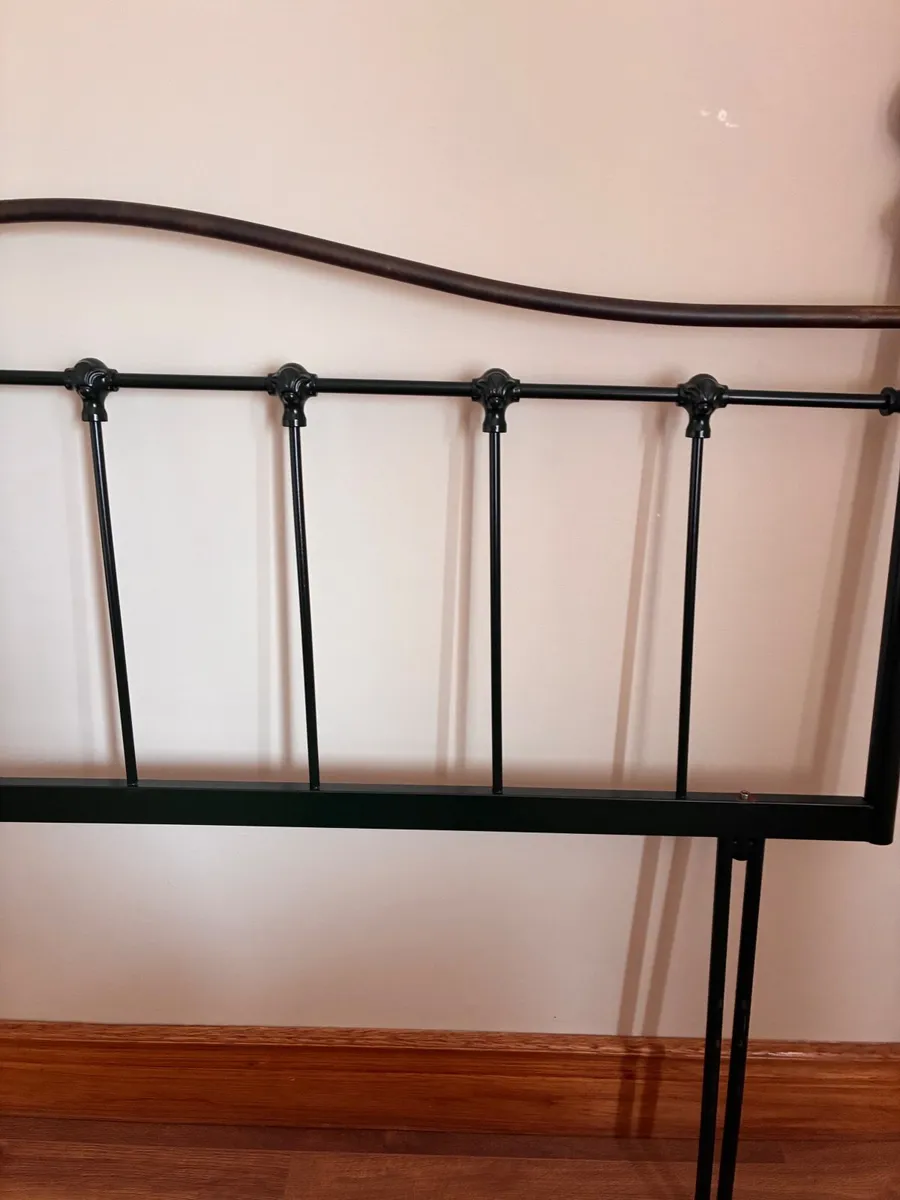 5ft green & gold colored metal headboard - Image 4