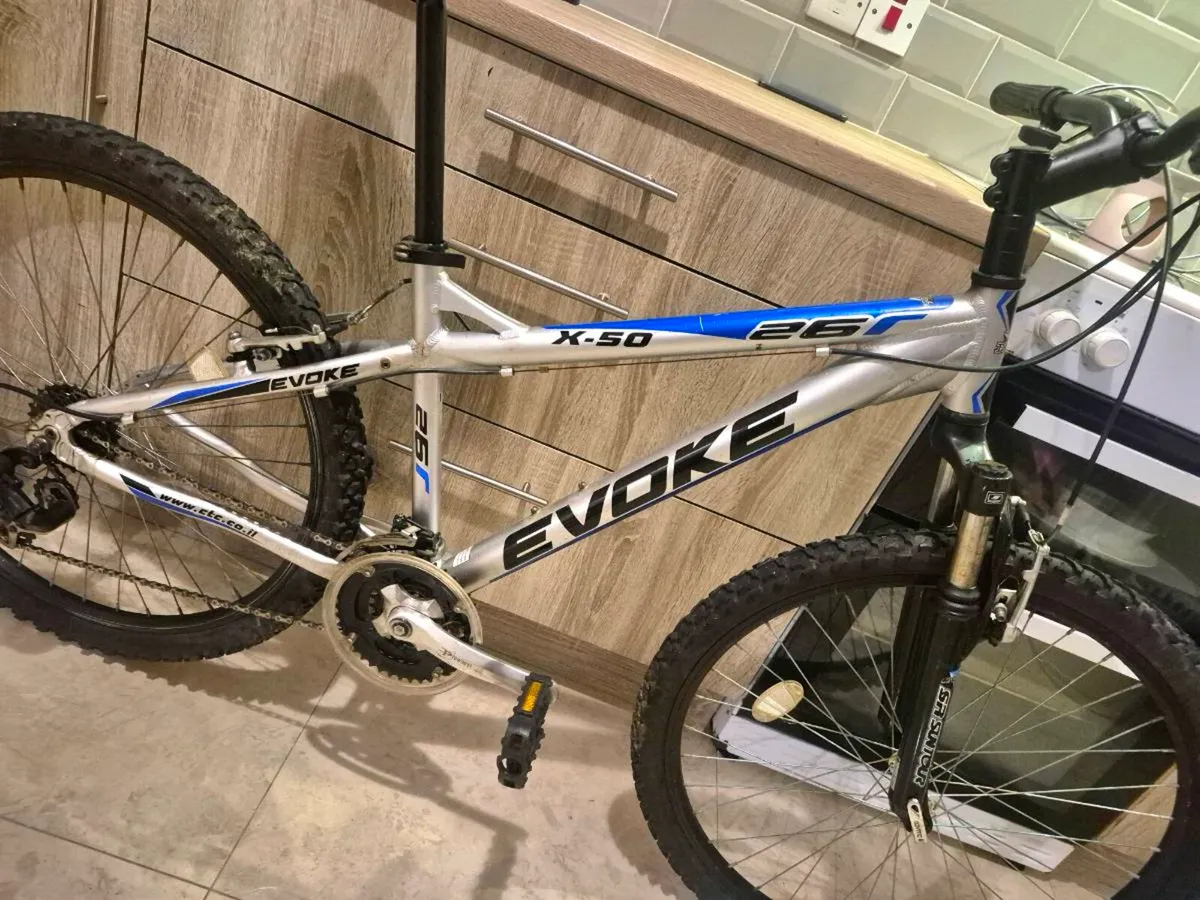 ADULTS LADIES RALEIGH BIKE 18-IN FRAME SIZE/ ALLOY - Image 3