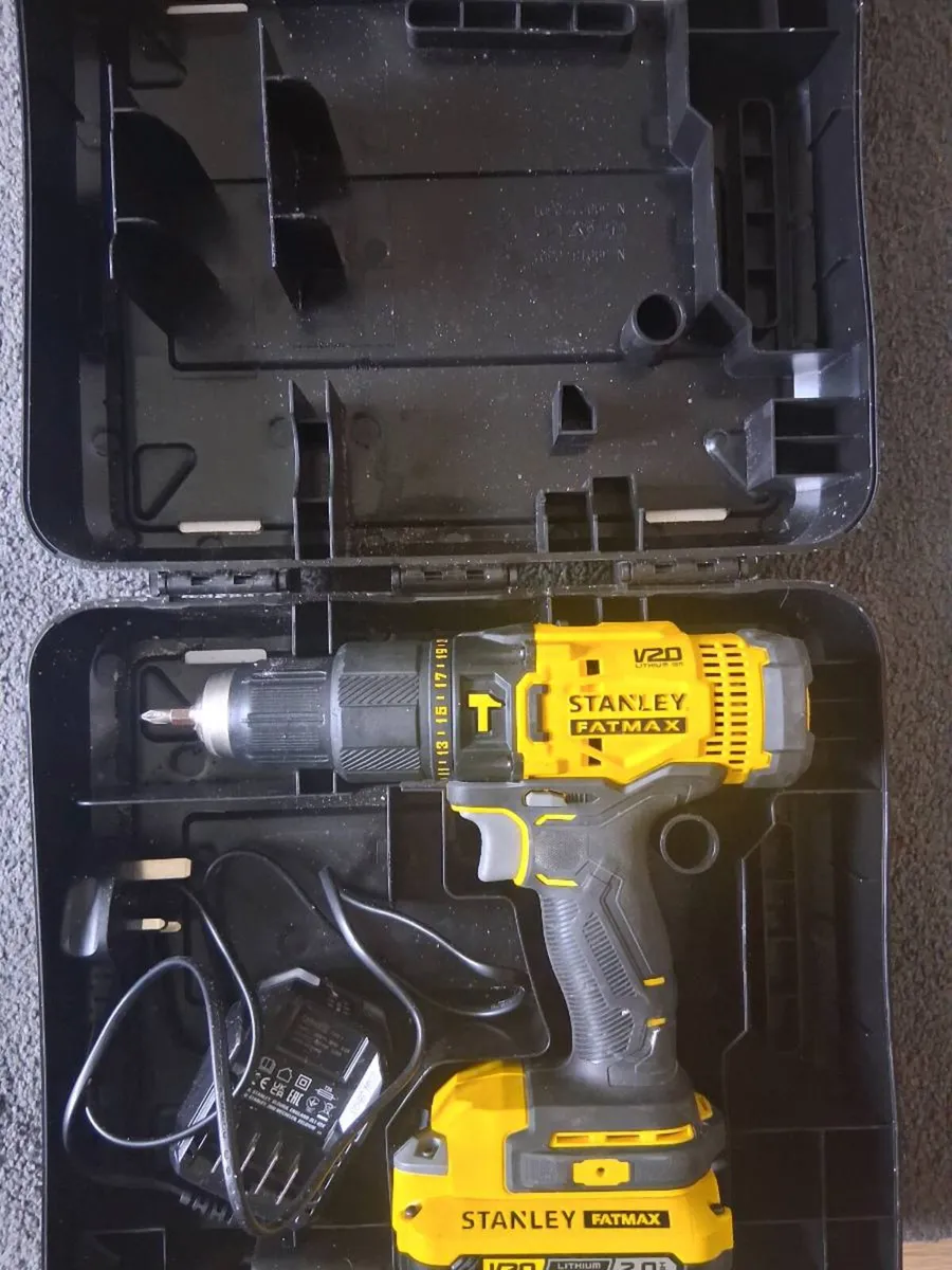 Stanley Fatmax Drill & Bit Set - Image 2