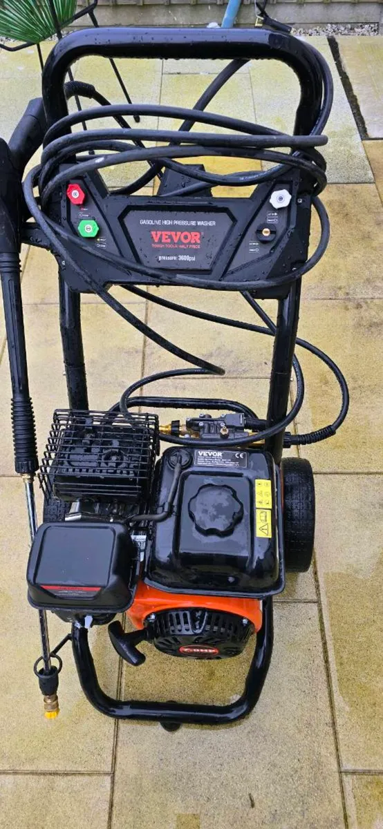 Power washer - Image 1