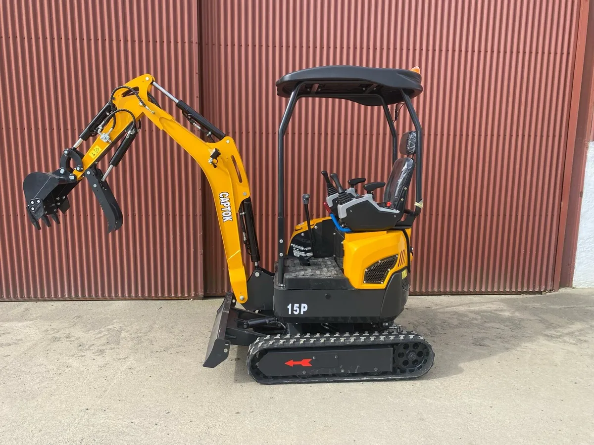 MINI DIGGER *** NO VAT  *** - Image 1