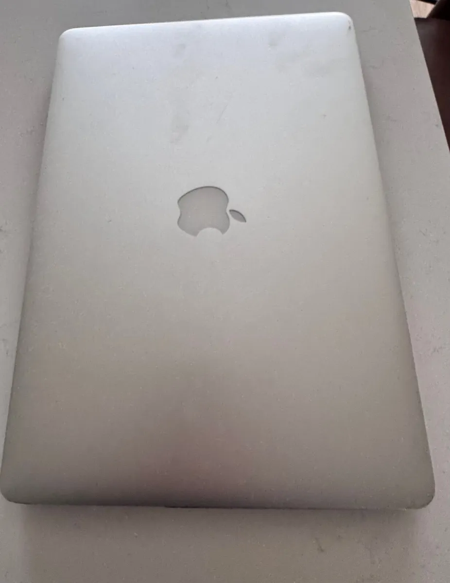 Apple Mac Book pro mid 2015 great condition - Image 4