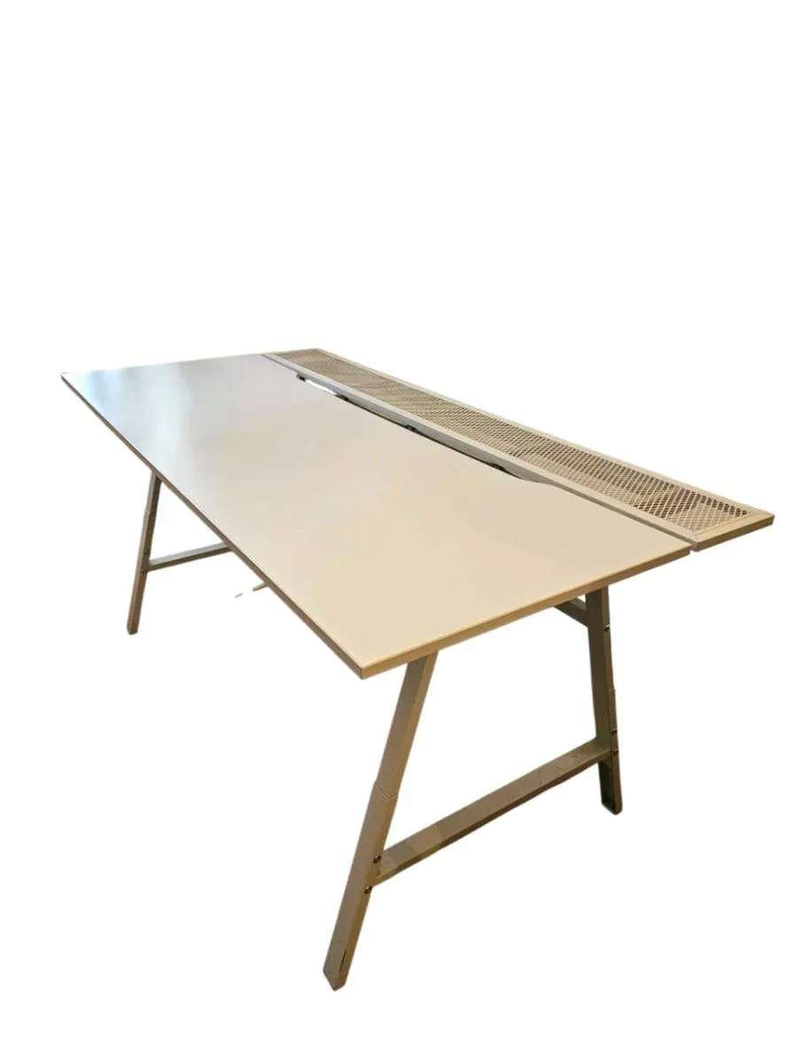 Gaming desk (Ikea) - Image 1