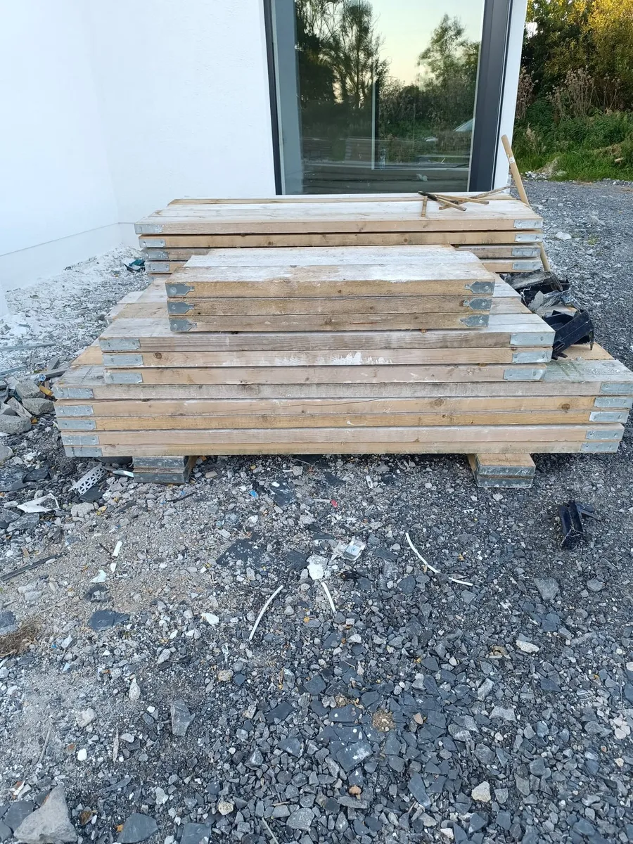 SCAFFOLDING - Image 1