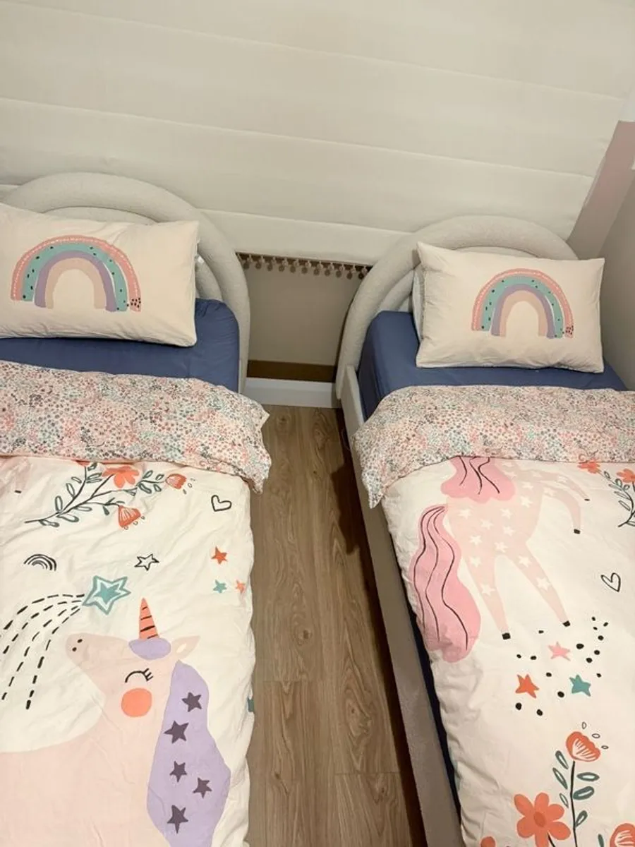 2 x Soft Cosy Boucle Ivory Single Rainbow Beds - Image 4