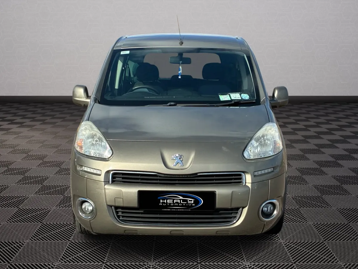 Peugeot Partner *wheelchair accessible* - Image 4