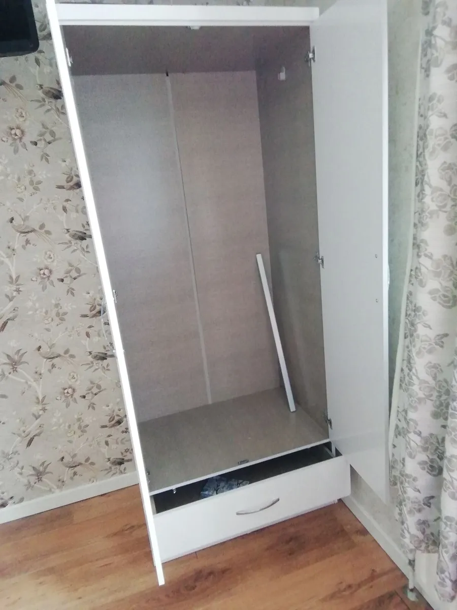 White wardrobe - Image 1