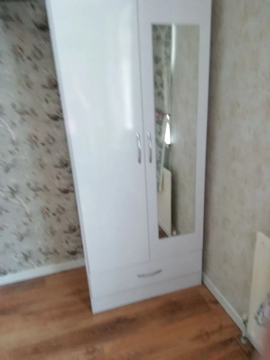 White wardrobe - Image 2
