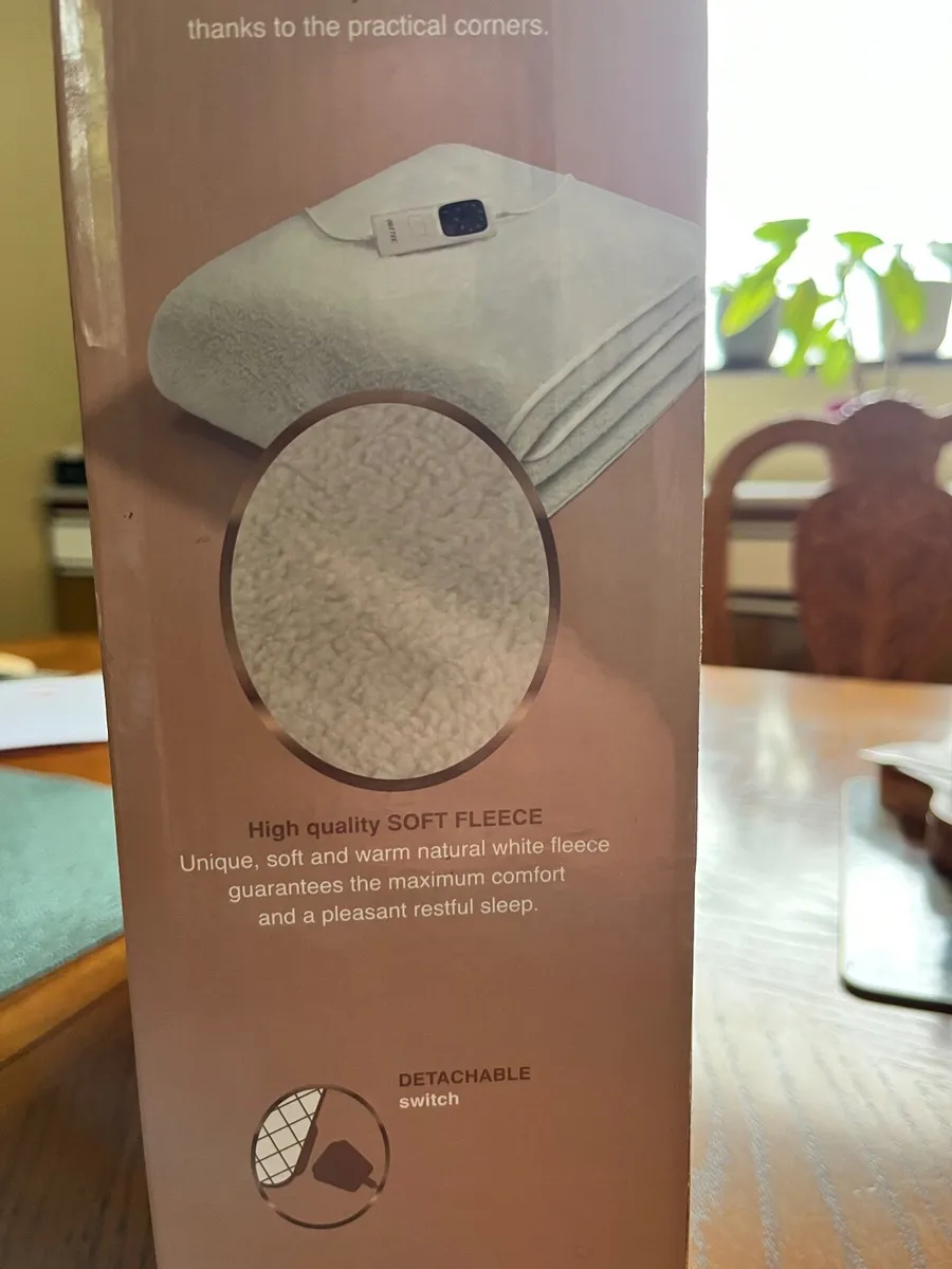 Electric blanket new in box single size - Image 1