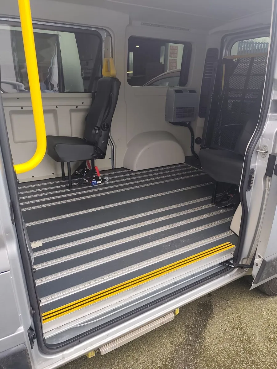 Peugeot Boxer Wheelchair Accessible vehicle - Image 3