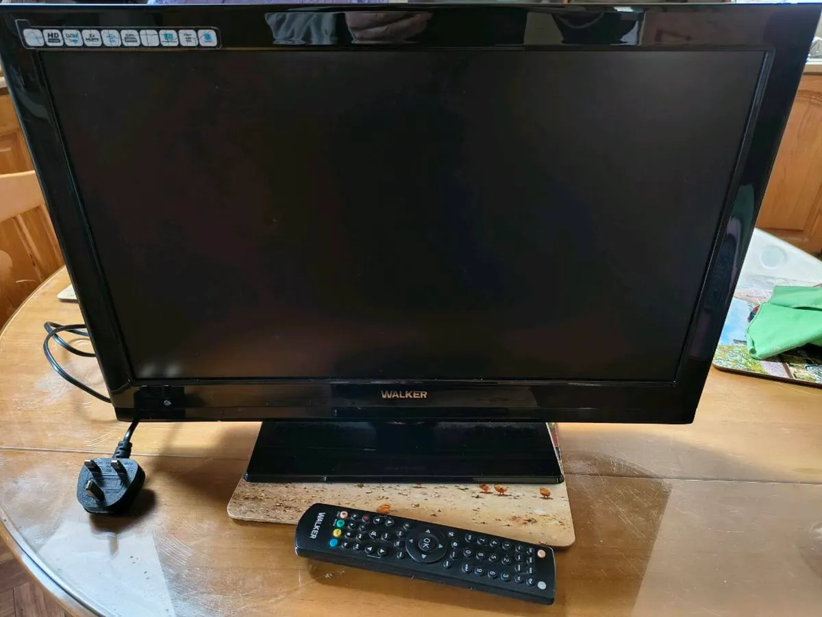 4 25" walker tvs - Image 1