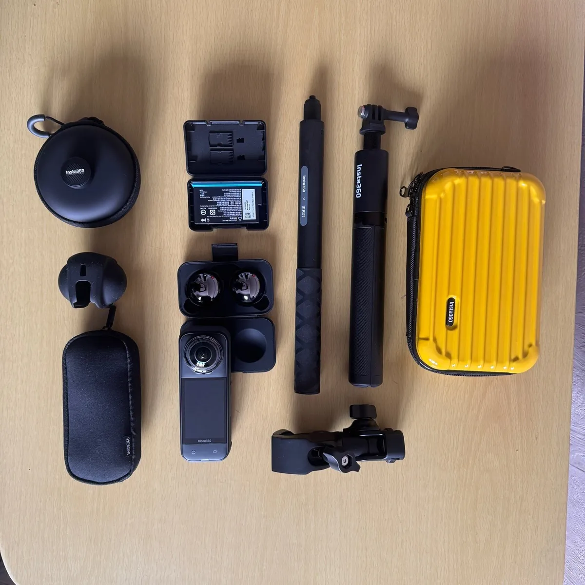 INSTA 360 X5 (Vlog combo + moto bundle + Extras) - Image 4