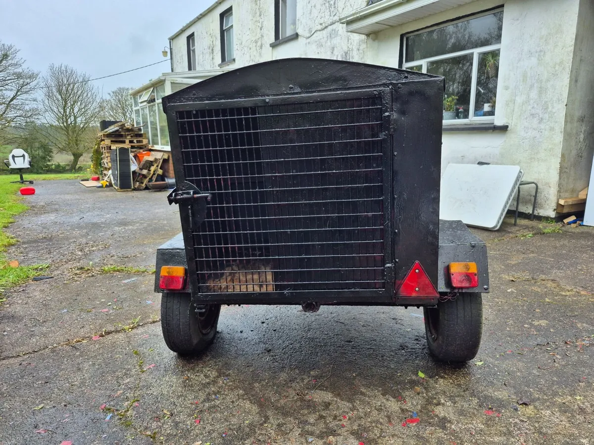 Dog Trailer - Image 3