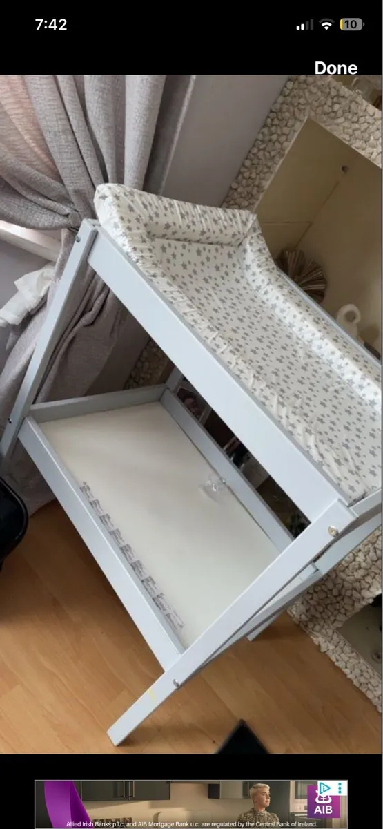 Changing table