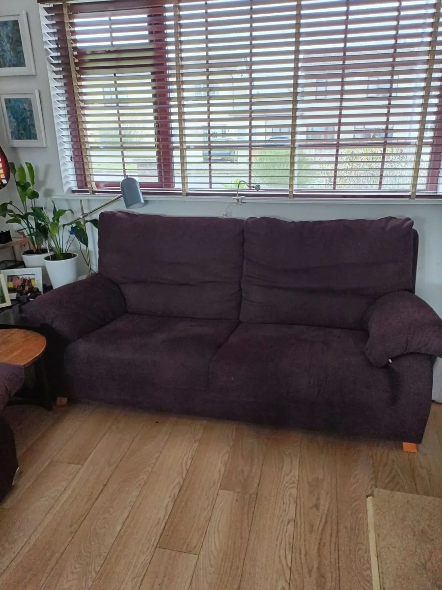 Couch set,  2 seater & 3 seater - Image 4
