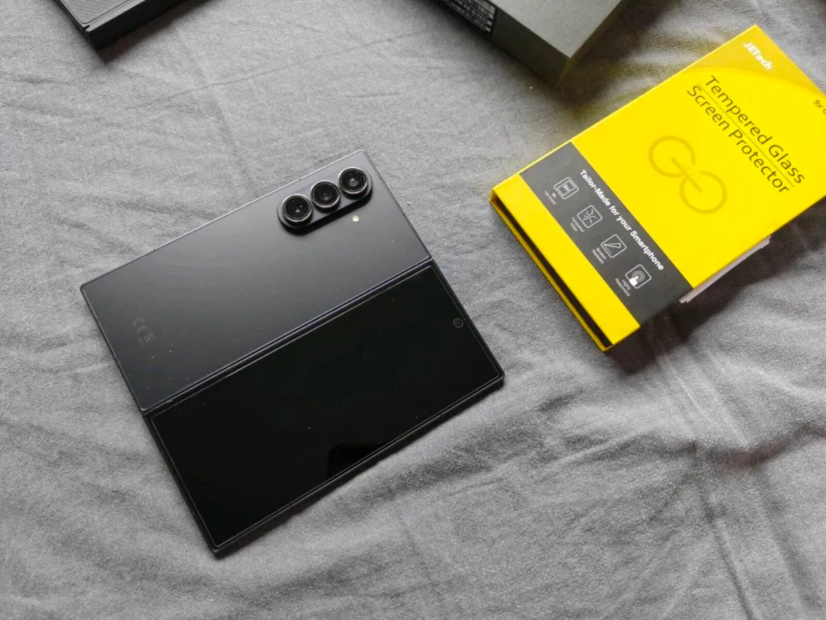 Samsung Galaxy z fold 7 - Image 2