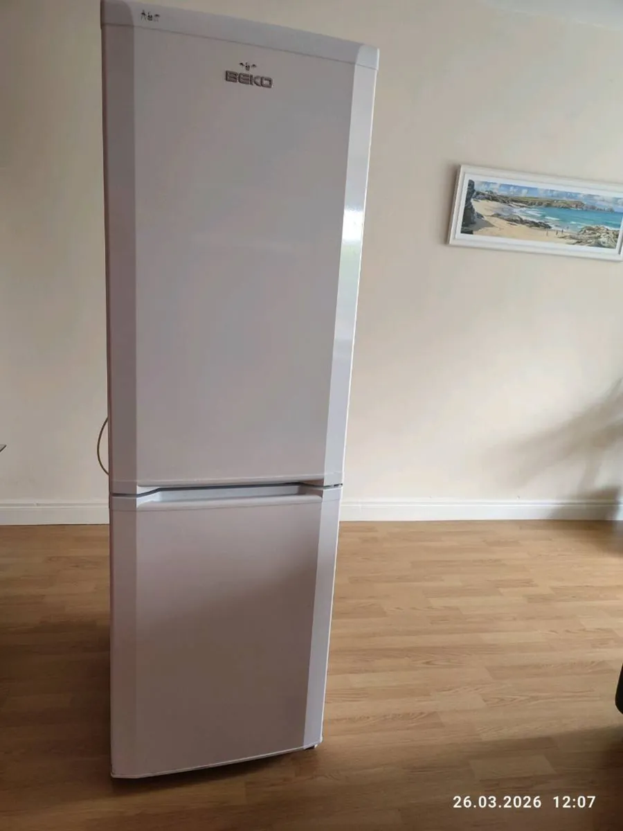 fridge freezer - Image 2