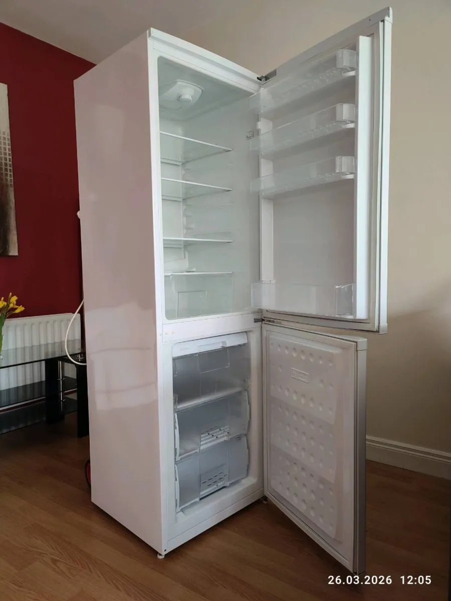 fridge freezer - Image 3