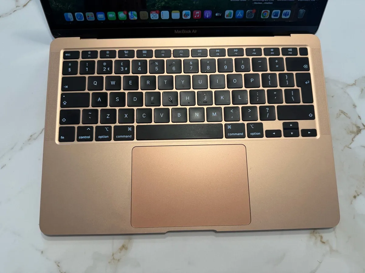 MacBook Air Intel Core i7 16GB 1TB - Image 2