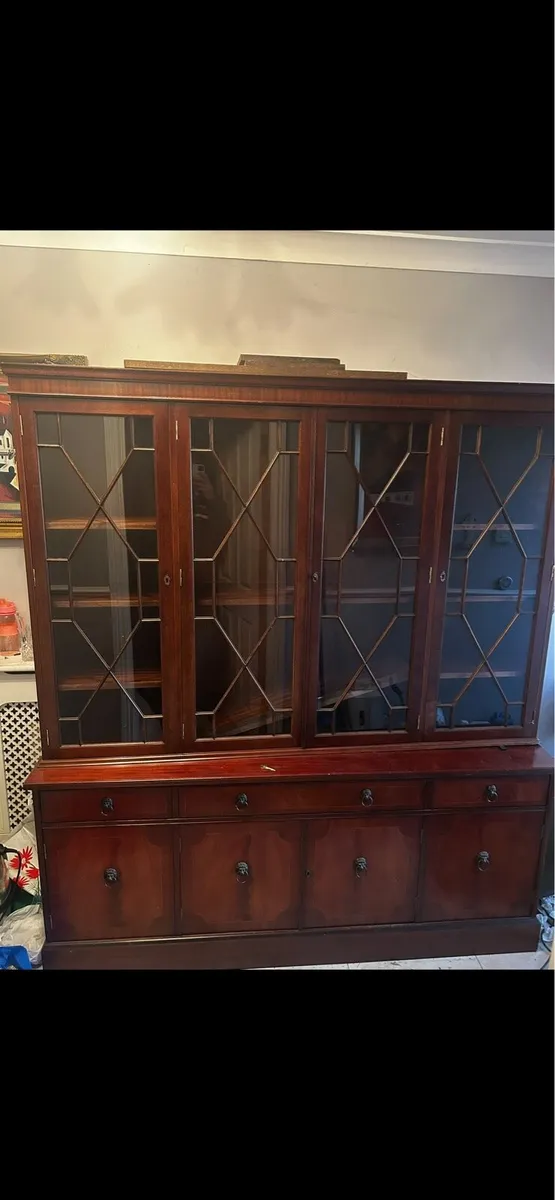 Wooden Cabinet - Image 1