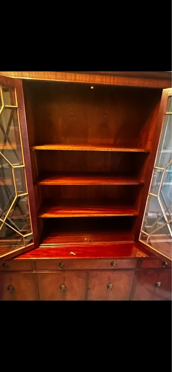 Wooden Cabinet - Image 3