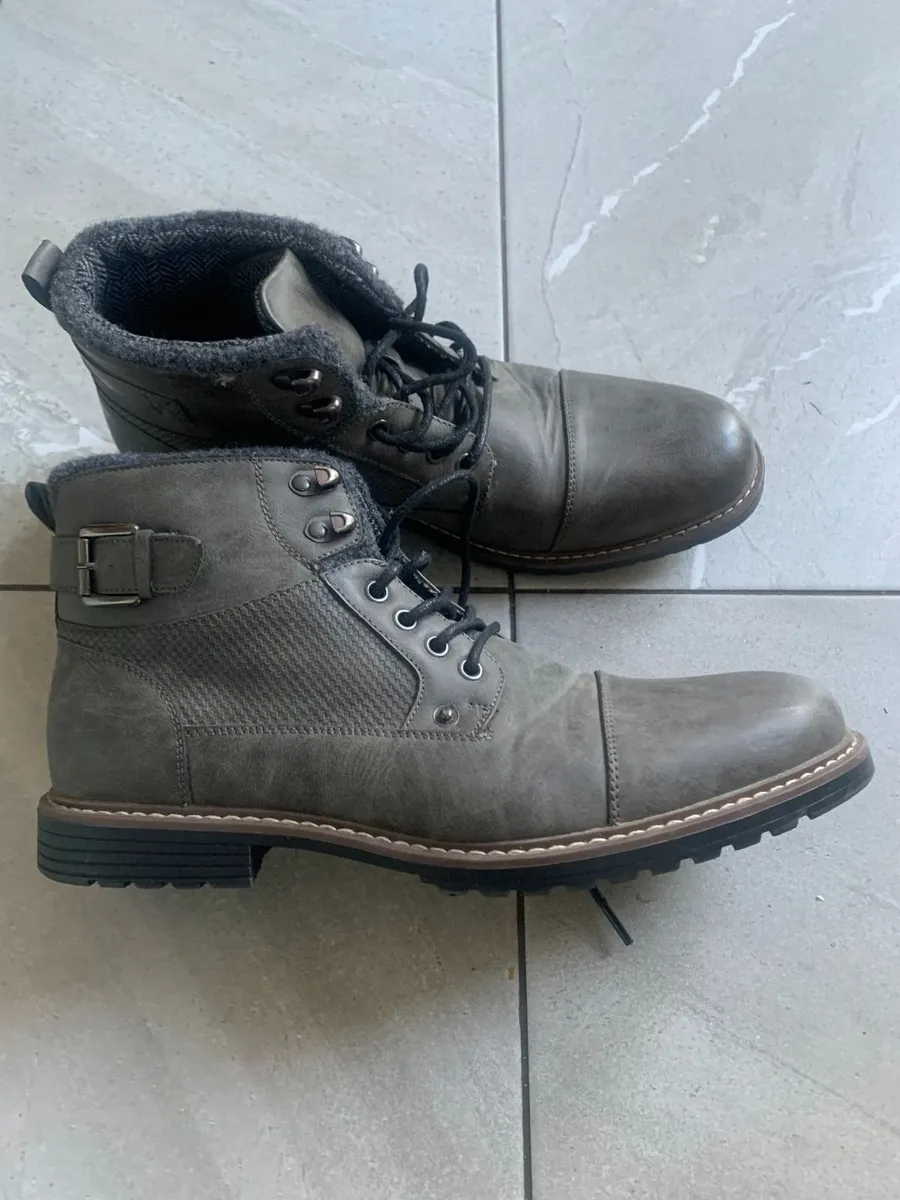boots - Image 1