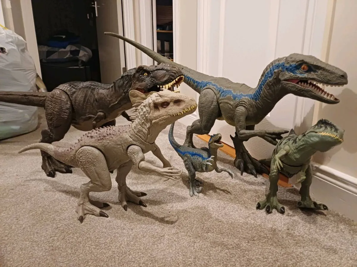 Jurassic world dinosaurs - Image 1