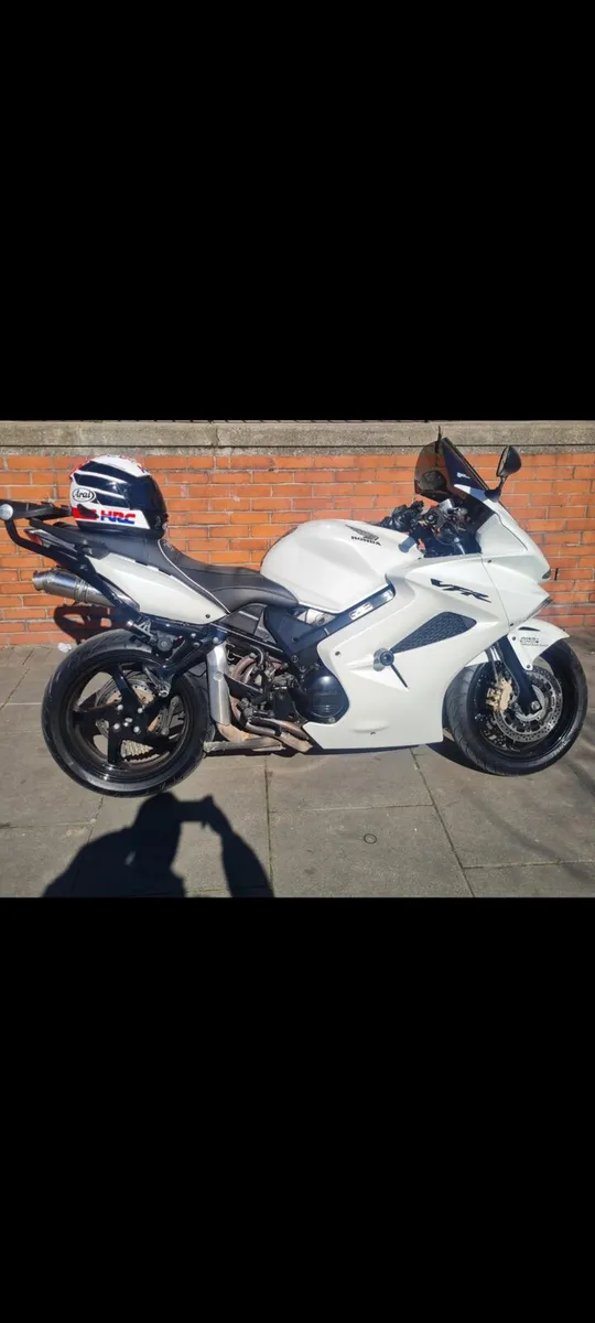 Vfr800 vtec - Image 1