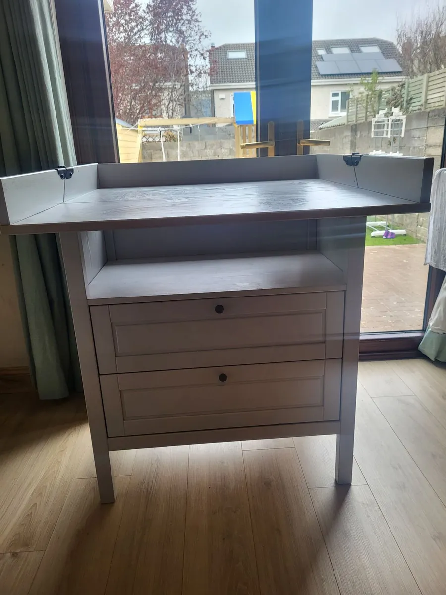 Baby changer - Image 2