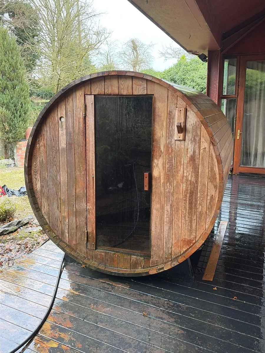Outdoor sauna - Image 1