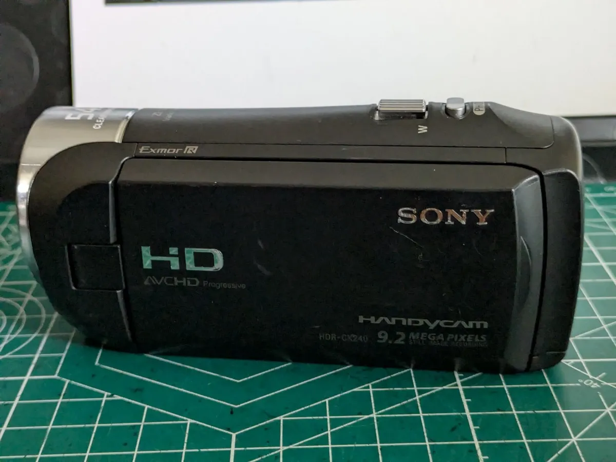 Sony Handycam camcorder, Zeiss Vario-Tessar 💥 - Image 4