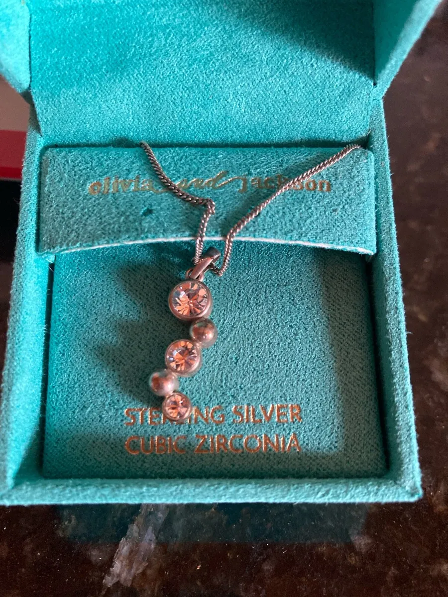 Sterling Silver pendant and chain - Image 2