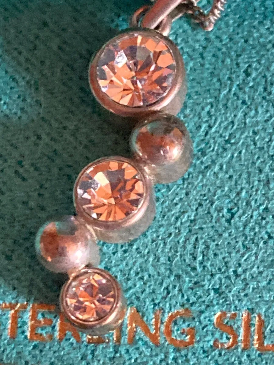 Sterling Silver pendant and chain - Image 3