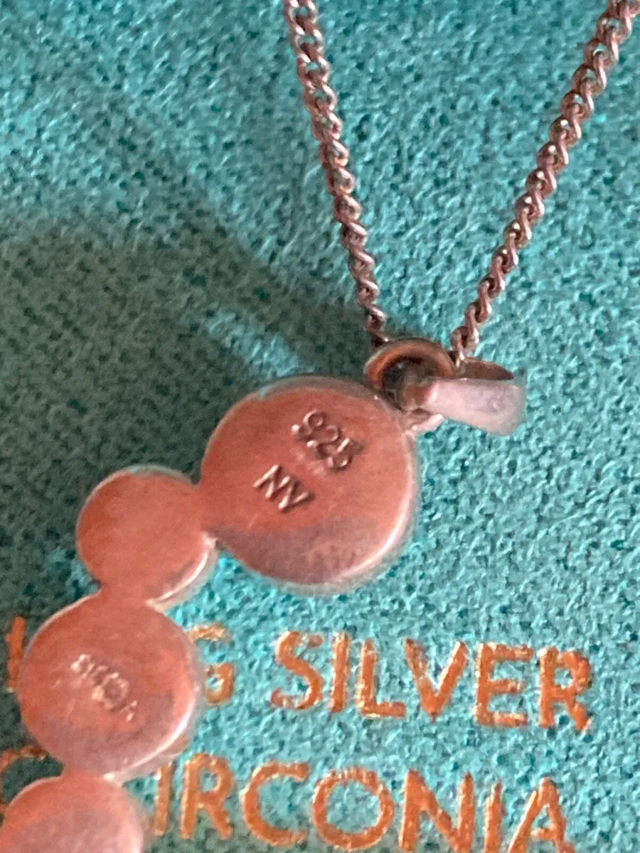 Sterling Silver pendant and chain - Image 4