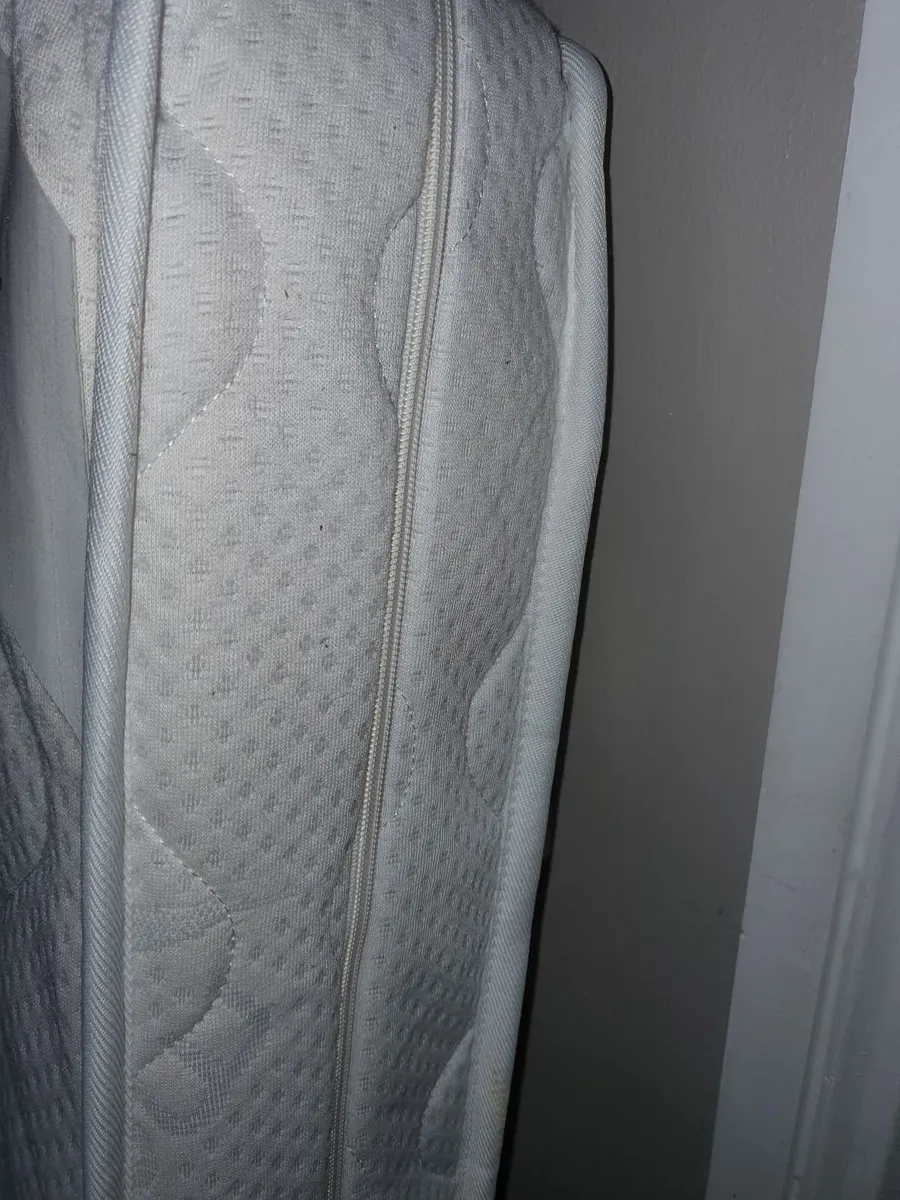 Mattress - Image 3