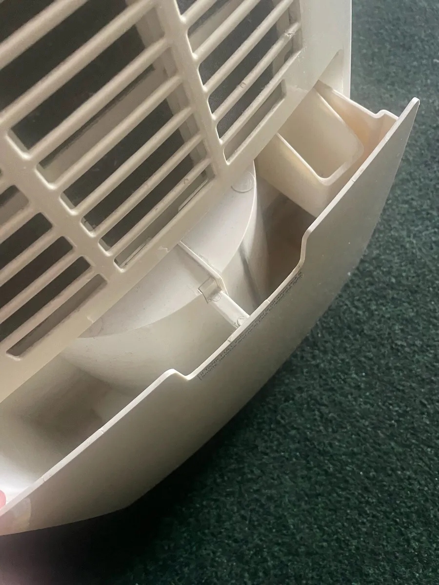 Dimplex Dehumidifier - Image 4