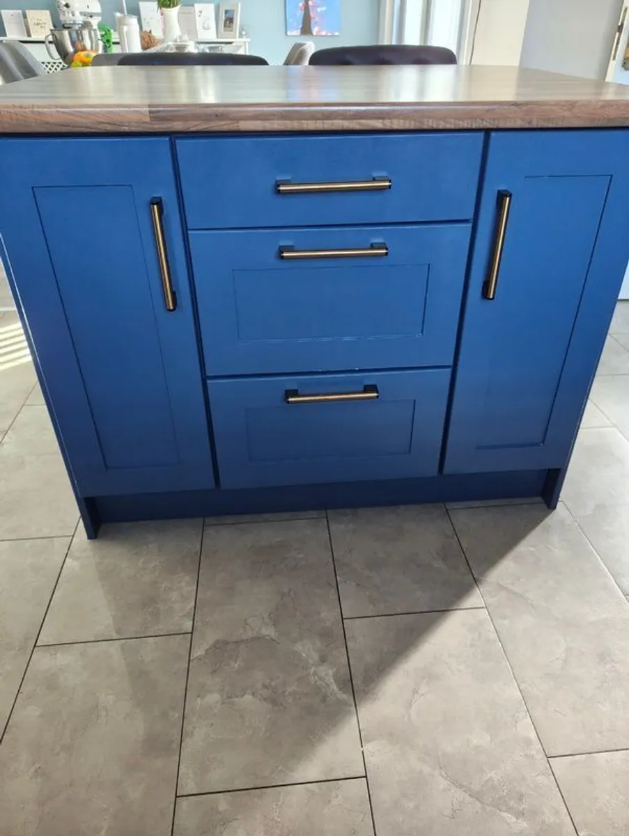 Kitchen cabinets - Image 4