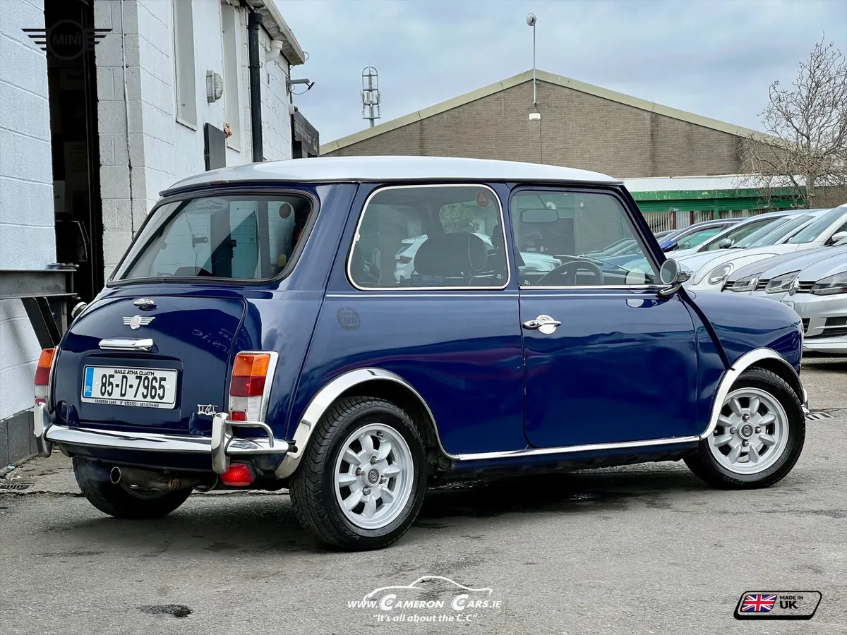 AUSTIN MINI COOPER AUTOMATIC ❤️ ALL OVER THE WORLD - Image 2