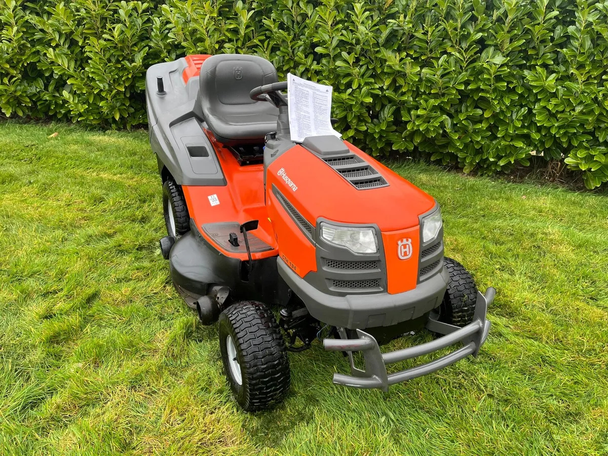 Husqvarna 19hp  42inch cut ride on mower - Image 3