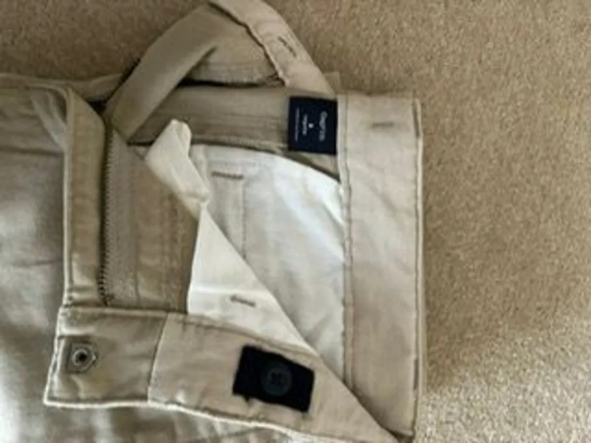 Gap Cream Chinos age 8-9 - Image 3