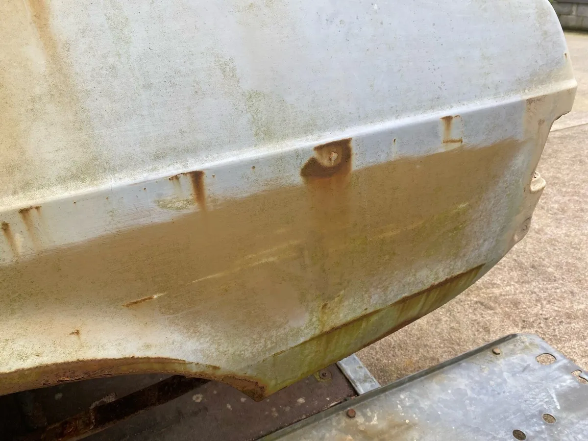 Ford escort   Panels   Roof and end quarters - Image 2