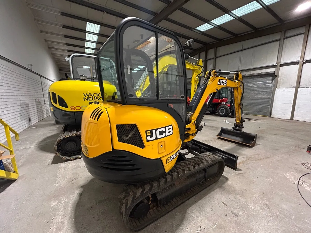 JCB Excavator - Image 1