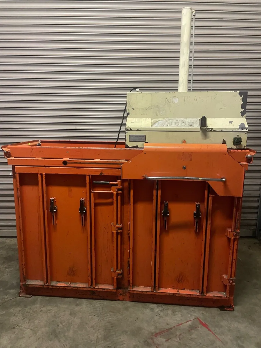 Cardboard/Plastic Baler