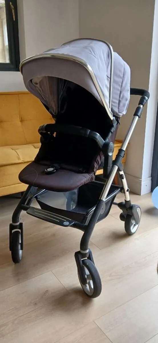 Silvercross Travel System (Pram, Pushchair, Car Seat) - Image 1