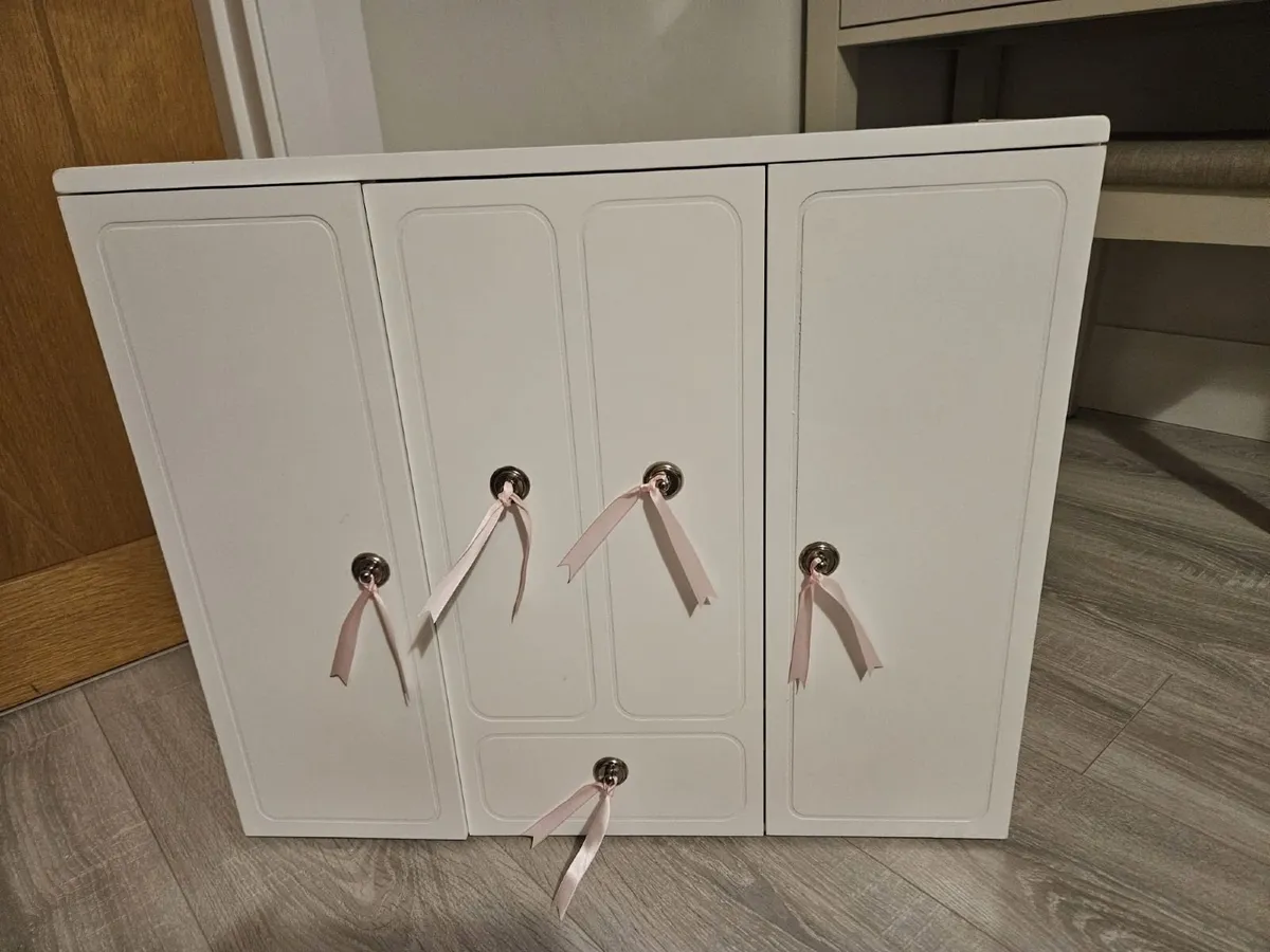 Dolls Wardrobe - Our Generation - Image 1
