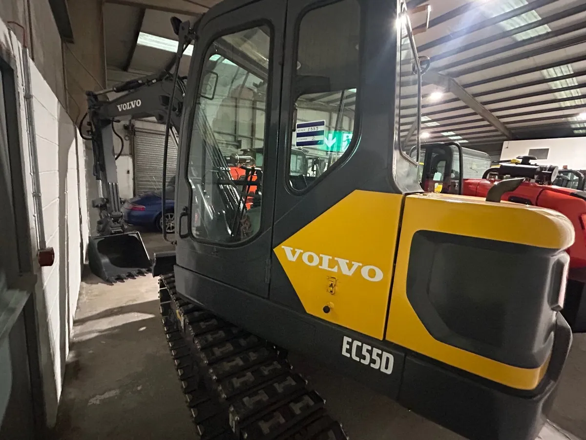 Volvo Excavator - Image 4