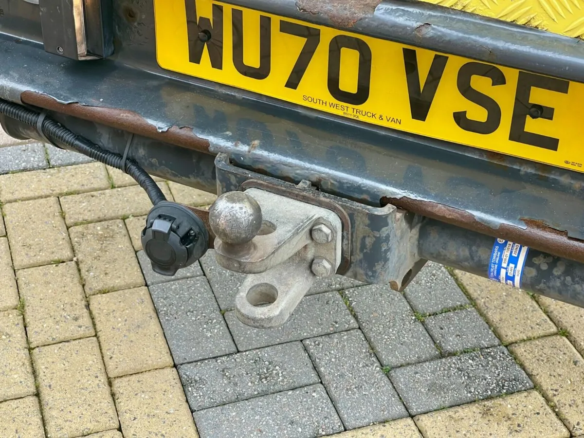 2021 Iveco Daily Luton Box Van - Image 4